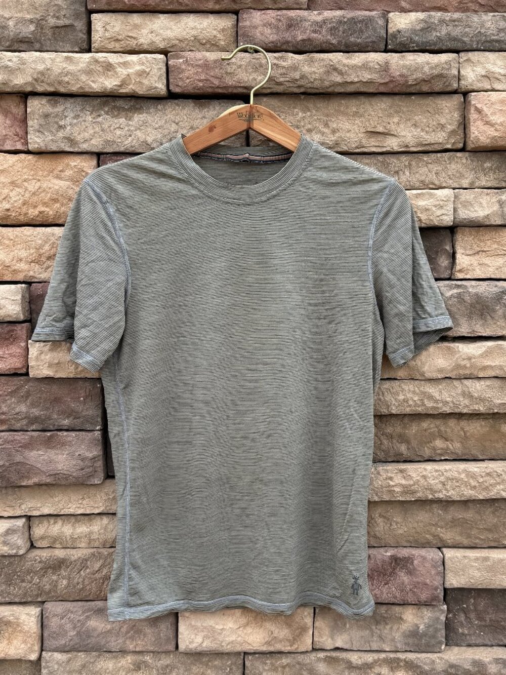 Smartwool Men’s Merino Wool Short Sleeve Shirt – Grey Striped – Size Small